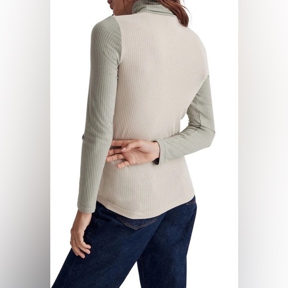 Madewell Colorblock Ribbed Turtleneck - L - Picture 3 of 6